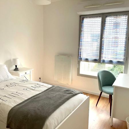 Appartement Superbe 3 PIECES face gare TGV / RER de Massy à Massy  Extérieur photo